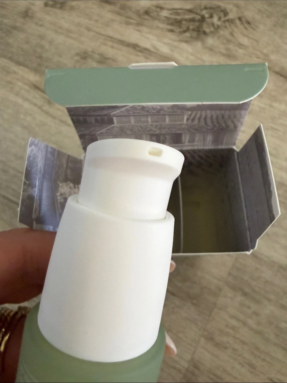 Caudalie lightweight serum